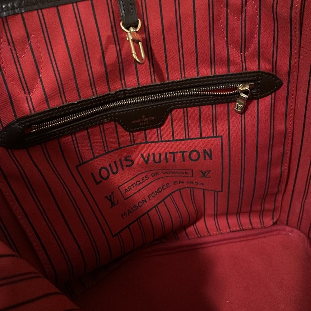 Authentic Louis Vuitton Neverfull MM in Damier Enene - Picture 7 of 12